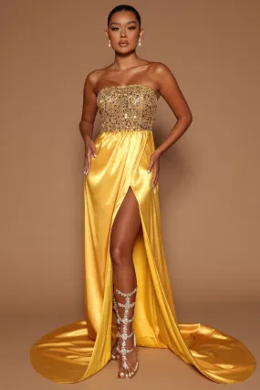 Chrysanthemum Embellished Maxi Dress - Gold
