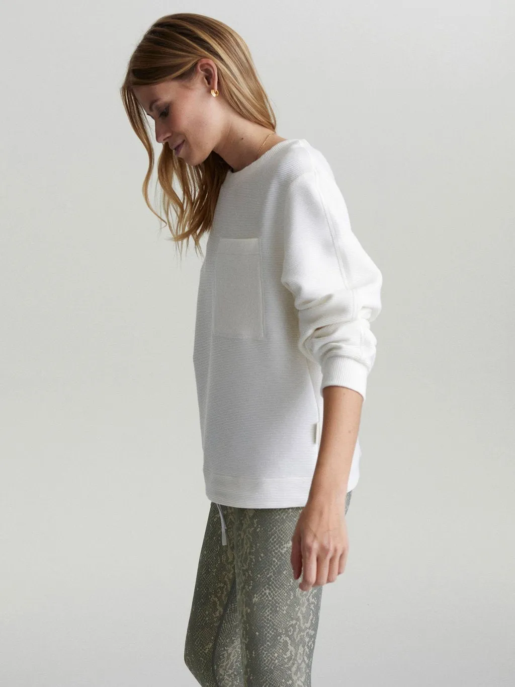 Hewitt Top, Cloud Dancer